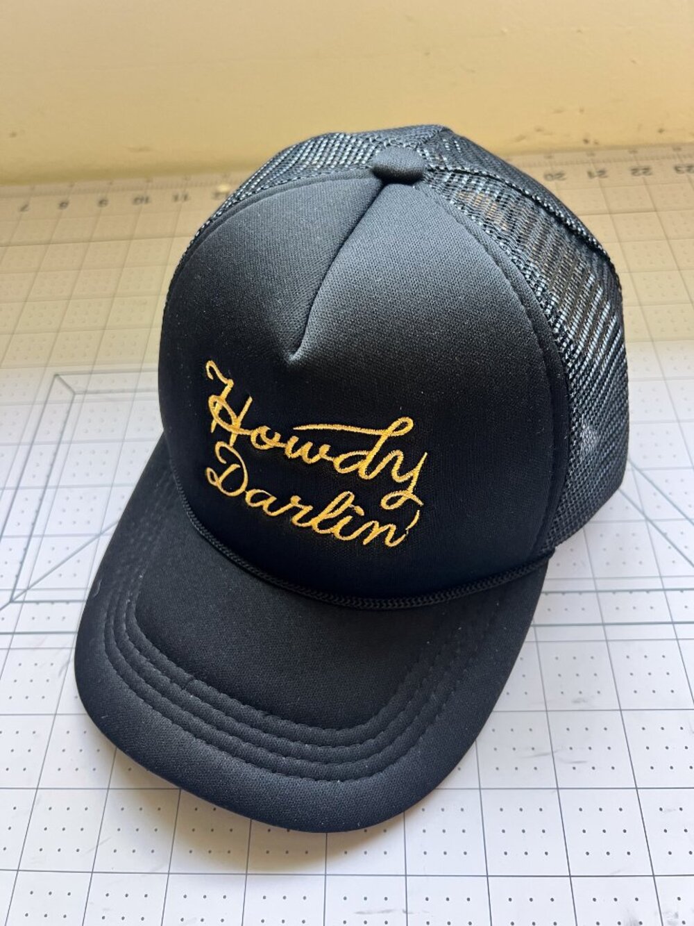 Howdy Darlin’ classic trucker hat